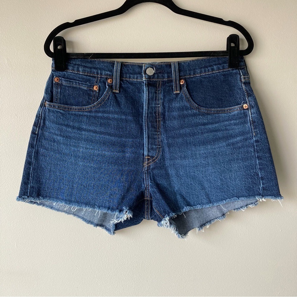 Levi's 501 Original High Rise Denim Shorts Dark Wash Raw Hem 56327-0225 W31